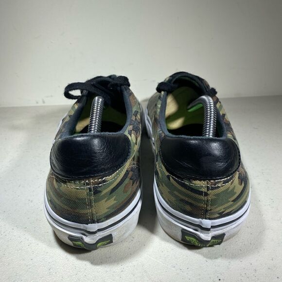 Vans Off The Wall Low Top Sneakers Shoes Men's Size 9 Camo Print Lace Up - Picture 6 of 7
